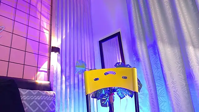 french sexx online show from April 15, 2026, 1:11 am