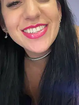 Snapshot of TigrezaSC chatting on March 21, 2025, 5:21 am TigrezaSC online show from March 21, 2025, 5:21 am