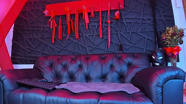 Ivannaakozlov  online show from February 24, 2026, 7:59 pm