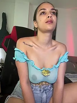 Snapshot of gabyaridi chatting on May 7, 2026, 6:44 pm gabyaridi online show from May 7, 2026, 6:44 pm
