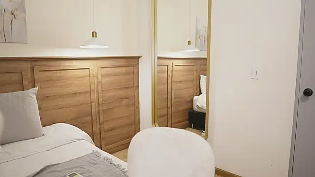 Amber Rush  online show from April 7, 2026, 10:44 pm