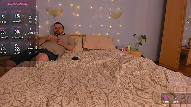 NikkiNSerdron online show from March 7, 2025, 5:40 am