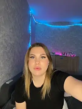 Snapshot of Evaaa_Babiesss chatting on March 10, 2026, 6:12 pm Evaaa Babiesss online show from March 10, 2026, 6:12 pm