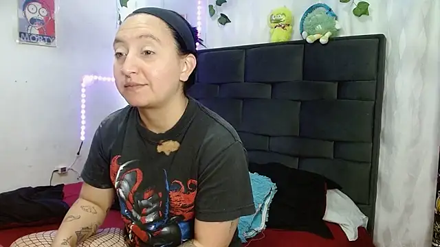 the lesbian game online show from March 11, 2026, 6:35 pm