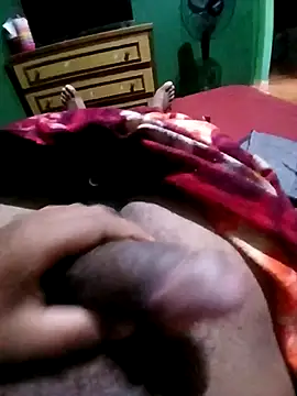 Snapshot of morenogts69 chatting on September 16, 2025, 1:23 pm morenogts69 online show from September 16, 2025, 1:23 pm