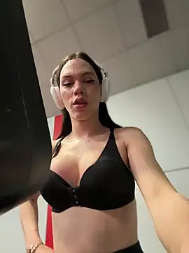 Carlita cute online show from February 5, 2026, 7:32 pm