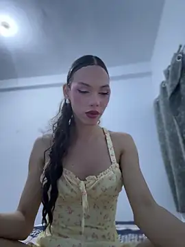 Snapshot of Carlita_cute chatting on April 10, 2026, 3:46 am Carlita cute online show from April 10, 2026, 3:46 am