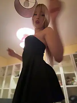 Carlita cute online show from February 6, 2026, 8:49 pm