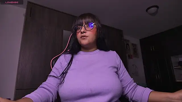 Snapshot of Steph_moon_ chatting on October 11, 2025, 8:54 pm Steph moon  online show from October 11, 2025, 8:54 pm