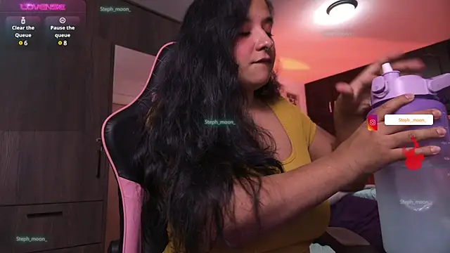 Snapshot of Steph_moon_ chatting on March 15, 2025, 1:19 am Steph moon  online show from March 15, 2025, 1:19 am