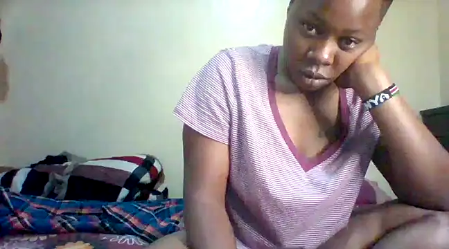 Snapshot of EBONYVANILLA02 chatting on February 27, 2025, 8:24 am EBONYVANILLA02 online show from February 27, 2025, 8:24 am