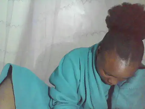Snapshot of EBONYVANILLA02 chatting on September 14, 2025, 8:20 pm EBONYVANILLA02 online show from September 14, 2025, 8:20 pm