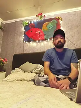Snapshot of Tristan40@xh chatting on June 3, 2026, 11:53 pm Tristan40xh online show from June 3, 2026, 11:53 pm