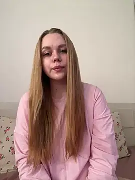 Marylallka5 online show from June 4, 2026, 12:32 pm