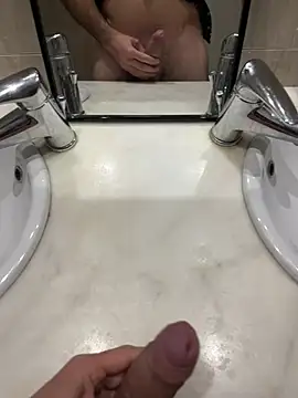 RonH1234 online show from February 18, 2026, 10:39 pm