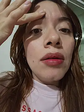 valery mora online show from April 5, 2026, 4:30 am