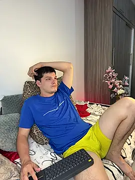 Snapshot of _Ottis_ chatting on February 6, 2026, 4:19 am Ottis online show from February 6, 2026, 4:19 am