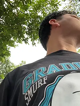 Snapshot of _Ottis_ chatting on February 25, 2026, 1:00 pm Ottis online show from February 25, 2026, 1:00 pm