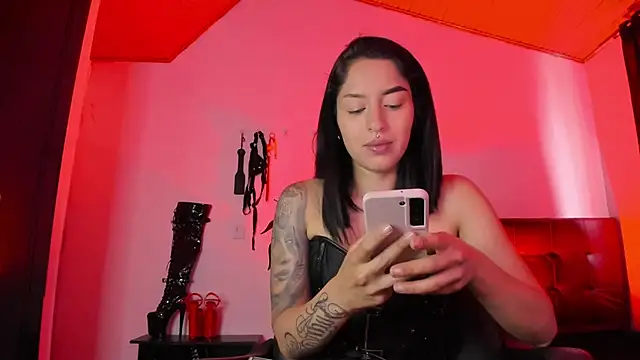 MistressVenena online show from November 16, 2025, 5:50 pm