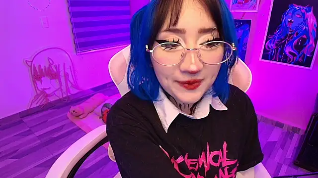 Miwa violet online show from July 31, 2026, 11:57 pm
