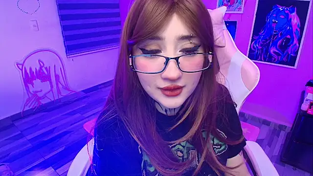 Miwa violet online show from June 5, 2026, 3:55 am