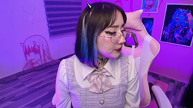 Miwa violet online show from July 1, 2026, 4:02 am