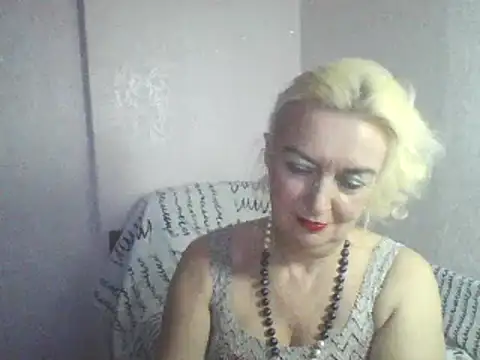 Snapshot of Meri798 chatting on March 12, 2025, 4:02 pm Meri798 online show from March 12, 2025, 4:02 pm