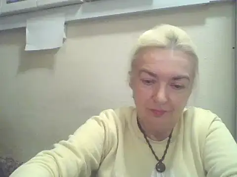 Snapshot of Meri798 chatting on October 1, 2025, 5:39 pm Meri798 online show from October 1, 2025, 5:39 pm