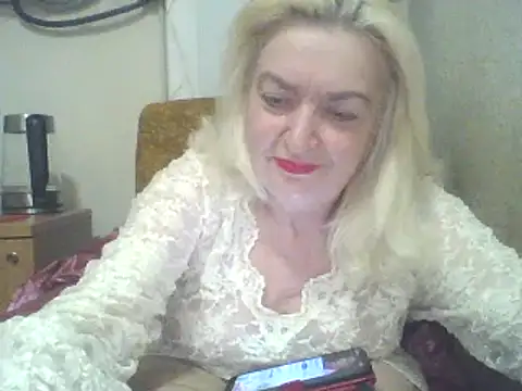 Meri798 online show from April 17, 2026, 8:55 pm