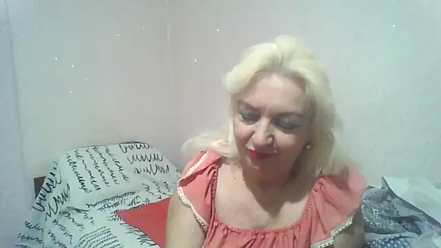 Snapshot of Meri798 chatting on March 1, 2025, 10:10 pm Meri798 online show from March 1, 2025, 10:10 pm