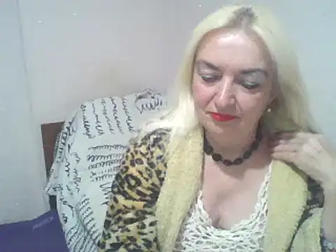 Snapshot of Meri798 chatting on September 27, 2025, 7:53 pm Meri798 online show from September 27, 2025, 7:53 pm