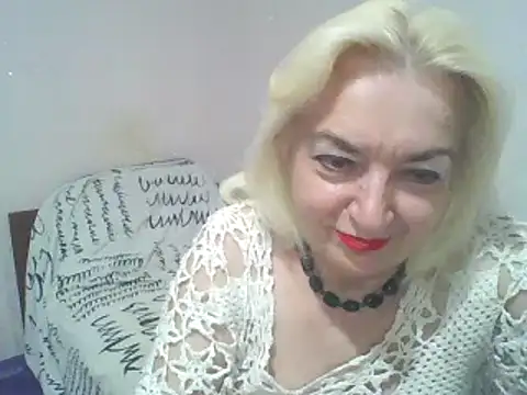 Snapshot of Meri798 chatting on September 11, 2025, 8:20 pm Meri798 online show from September 11, 2025, 8:20 pm