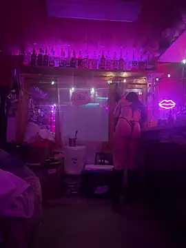 Snapshot of delicioussdixie chatting on April 9, 2026, 12:11 pm delicioussdixie online show from April 9, 2026, 12:11 pm