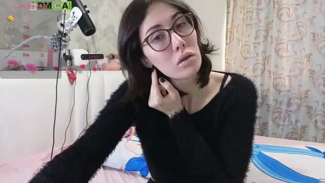 KawaiiNullify online show from December 23, 2025, 6:02 am