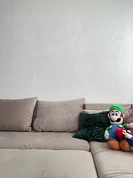 belle98 online show from March 12, 2026, 3:27 pm