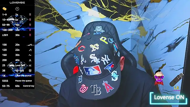 Kevin22 222 online show from November 17, 2025, 5:33 am