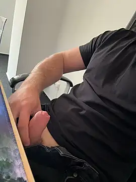 wlads3009 online show from March 23, 2026, 1:11 pm