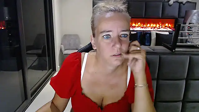 Snapshot of Wendysexyx chatting on February 10, 2026, 10:03 am Wendysexyx online show from February 10, 2026, 10:03 am