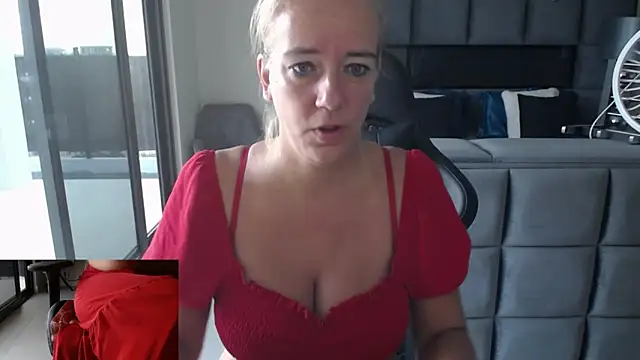 Snapshot of Wendysexyx chatting on February 15, 2026, 11:20 am Wendysexyx online show from February 15, 2026, 11:20 am