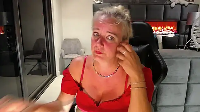 Snapshot of Wendysexyx chatting on February 15, 2026, 11:25 pm Wendysexyx online show from February 15, 2026, 11:25 pm