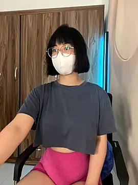 Snapshot of Baby_Claraa chatting on September 18, 2025, 7:33 am Baby Claraa online show from September 18, 2025, 7:33 am
