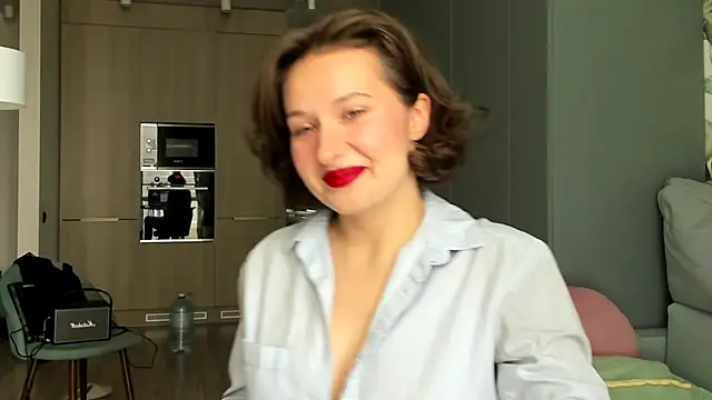 Lilith lutherlow online show from September 27, 2025, 11:49 am