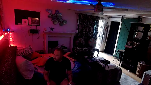 Snapshot of RawRyder8 chatting on February 9, 2026, 11:03 pm RawRyder8 online show from February 9, 2026, 11:03 pm