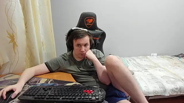 Snapshot of iliaskrislove chatting on February 3, 2026, 9:20 pm iliaskrislove online show from February 3, 2026, 9:20 pm