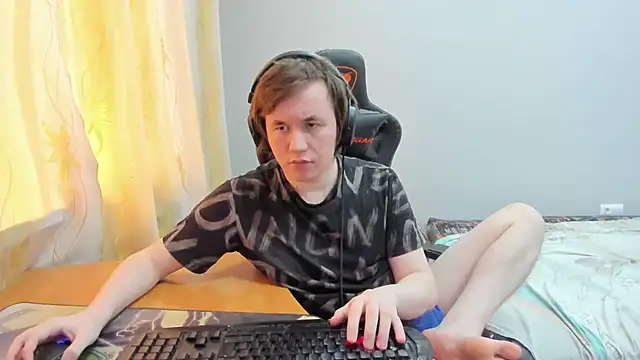 iliaskrislove online show from April 4, 2026, 10:00 am