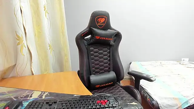 iliaskrislove online show from March 23, 2026, 12:55 am