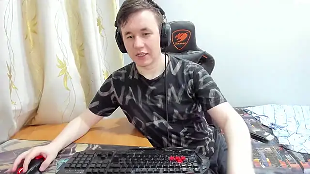 iliaskrislove online show from May 26, 2026, 8:51 pm