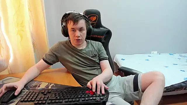 Snapshot of iliaskrislove chatting on January 18, 2026, 7:56 am iliaskrislove online show from January 18, 2026, 7:56 am