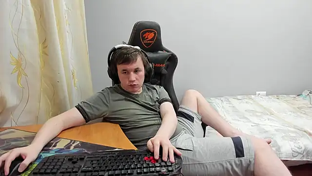 Snapshot of iliaskrislove chatting on February 5, 2026, 1:56 am iliaskrislove online show from February 5, 2026, 1:56 am