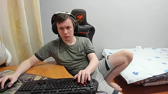 Snapshot of iliaskrislove chatting on January 18, 2026, 8:01 pm iliaskrislove online show from January 18, 2026, 8:01 pm